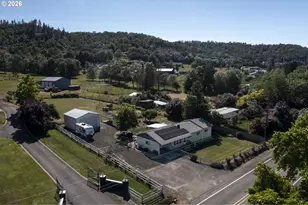 695 Glengary Loop Rd, Roseburg, OR 97470 - Photo 43