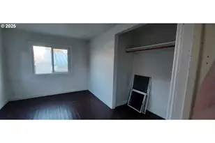 252 5th St, Glendale, OR 97442 - Photo 7