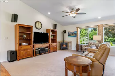 3390 McCarthy Dr, Hood River, OR 97031 - Photo 7