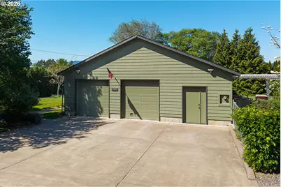 3390 McCarthy Dr, Hood River, OR 97031 - Photo 27