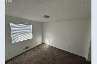 22630 NE Schuyler St, Fairview, OR 97024 - Photo 9