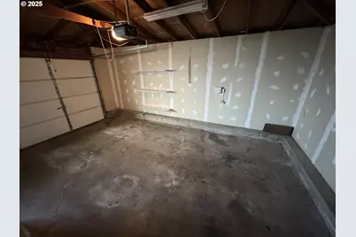 22630 NE Schuyler St, Fairview, OR 97024 - Photo 15