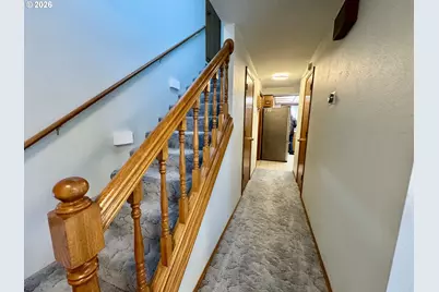 16002 NE Hancock St, Portland, OR 97230 - Photo 11