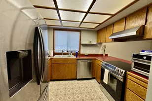 16002 NE Hancock St, Portland, OR 97230 - Photo 7