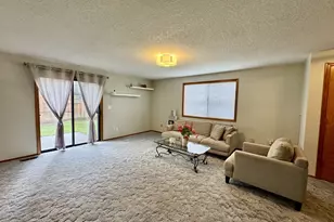 16002 NE Hancock St, Portland, OR 97230 - Photo 5