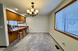 16002 NE Hancock St, Portland, OR 97230 - Photo 9