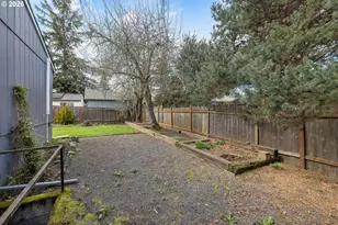 8827 SE Knapp St, Portland, OR 97266 - Photo 27