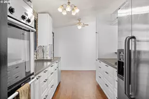 5687 SE Lloyd St, Milwaukie, OR 97222 - Photo 9