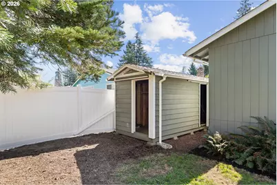5687 SE Lloyd St, Milwaukie, OR 97222 - Photo 27