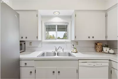 813 NE Grace Ave, Battle Ground, WA 98604 - Photo 7