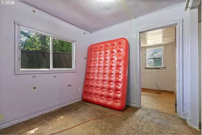 10246 SE Liebe St, Portland, OR 97266 - Photo 9