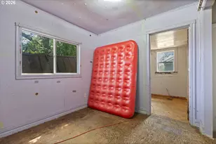 10246 SE Liebe St, Portland, OR 97266 - Photo 9