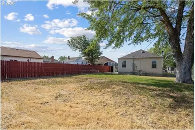 561 E Ridgeway Ave, Hermiston, OR 97838 - Photo 33