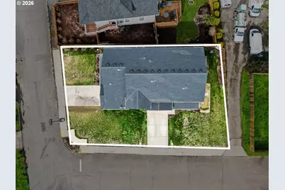 301 S Drake St, Silverton, OR 97381 - Photo 5