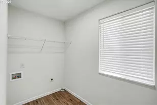 301 S 1st St St, Silverton, OR 97381 - Photo 15