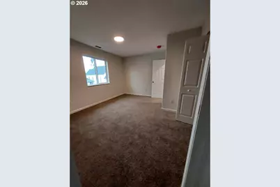 301 S Drake St, Silverton, OR 97381 - Photo 27