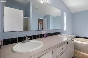 5168 Silver Lp Loop NE, Salem, OR 97305 - Photo 19