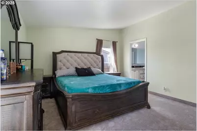 5168 Silver Lp Loop NE #137, Salem, OR 97305 - Photo 17