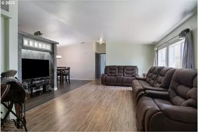 5168 Silver Lp Loop NE #137, Salem, OR 97305 - Photo 5