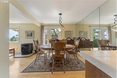 1389 Bayview Ave, North Bend, OR 97459 - Photo 11