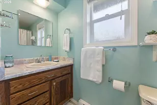 1389 Bayview Ave, North Bend, OR 97459 - Photo 27