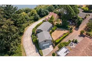1389 Bayview Ave, North Bend, OR 97459 - Photo 45