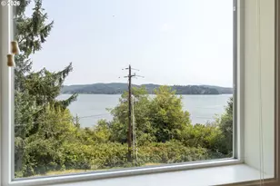 1389 Bayview Ave, North Bend, OR 97459 - Photo 29