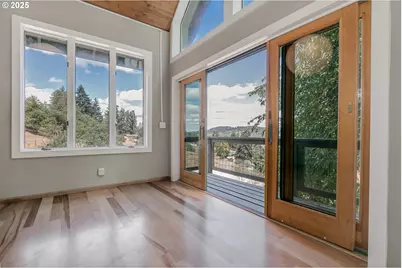 27827 Berry Hill Way, Eugene, OR 97405 - Photo 15