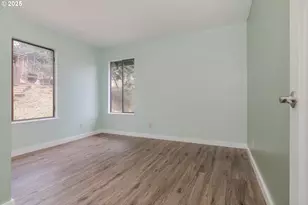 27827 Berry Hill Way, Eugene, OR 97405 - Photo 17