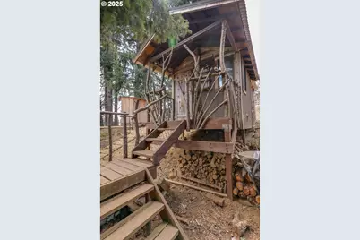 27827 Berry Hill Way, Eugene, OR 97405 - Photo 37