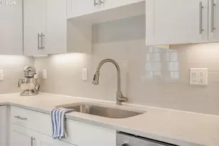 7659 N Westanna Ave, Portland, OR 97203 - Photo 5