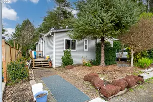 1040 NE 12th Ave, Rockaway Beach, OR 97136 - Photo 3