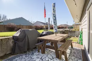 600 S Wynooski St, Newberg, OR 97132 - Photo 21