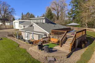 600 S Wynooski St, Newberg, OR 97132 - Photo 13