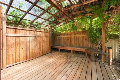 965 Polk St, Eugene, OR 97402 - Photo 29