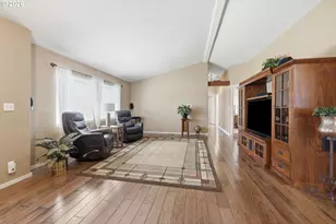 3220 Crescent Ave, Eugene, OR 97408 - Photo 7