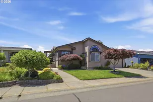 3220 Crescent Ave, Eugene, OR 97408 - Photo 1