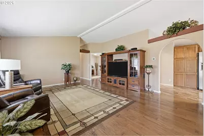 3220 Crescent Ave #33, Eugene, OR 97408 - Photo 3