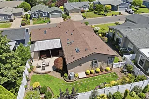 3220 Crescent Ave, Eugene, OR 97408 - Photo 5