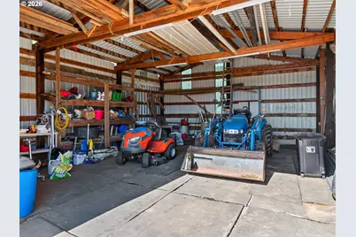 21901 SE Borges Rd, Damascus, OR 97089 - Photo 9