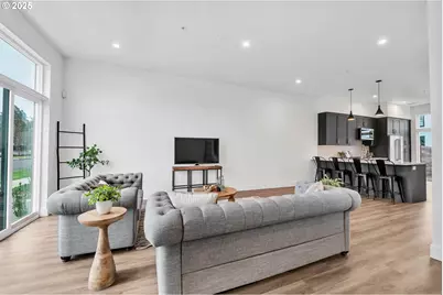 171 E 20th Ave, Eugene, OR 97405 - Photo 3