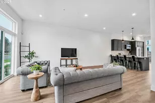 171 E 20th Ave, Eugene, OR 97405 - Photo 3