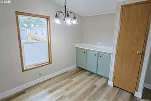 1435 Ventana Ct, Coos Bay, OR 97420 - Photo 7