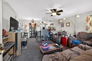 48386 Jasper Dr, Oakridge, OR 97463 - Photo 5