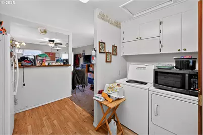 48386 Jasper Dr, Oakridge, OR 97463 - Photo 11