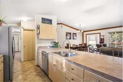 18870 Tuscarora Ln, Bend, OR 97702 - Photo 15
