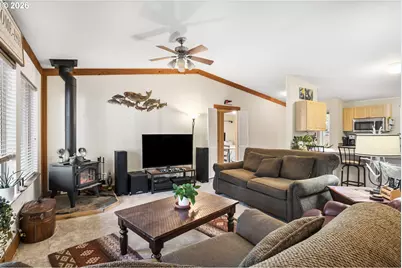 18870 Tuscarora Ln, Bend, OR 97702 - Photo 9