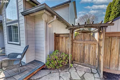 9765 SW Oaks Ln, Portland, OR 97224 - Photo 43