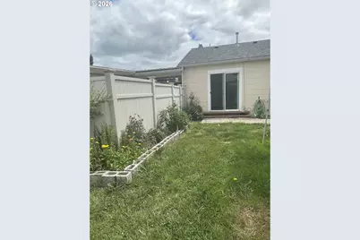 914 4th Ave, Sweet Home, OR 97386 - Photo 13
