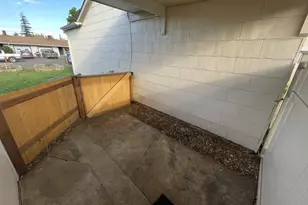 914 4th Ave, Sweet Home, OR 97386 - Photo 13